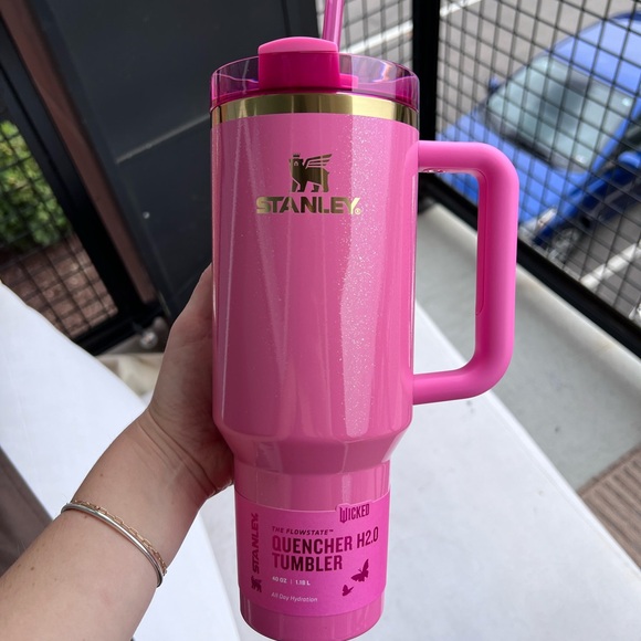 LIMITED EDITION WICKED PINK Stanley Quencher H2.0 FlowState 40oz Tumbler, GLINDA - Picture 6 of 6